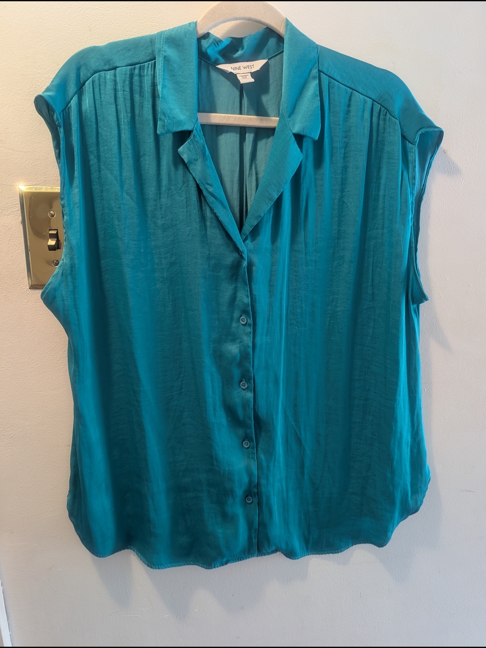 Nine West Teal Button-Front Sleeveless Blouse